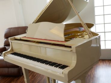 Yamaha G3 Ivory