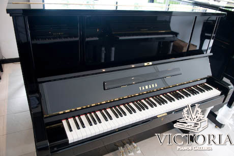 YAMAHA UX3