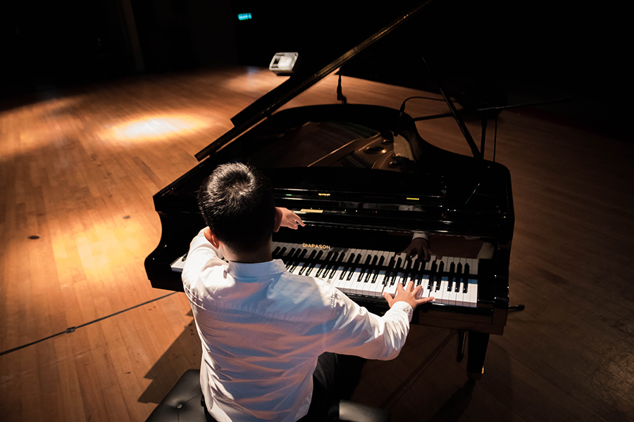 เปียโนยุโรปยี่ห้อไหนดี เปียโนแกรนด์ (Grand Piano)